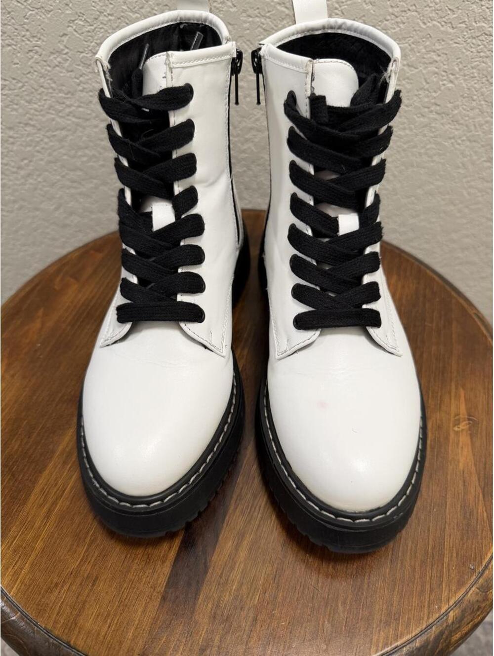 Madden Girl White Platform Combat Boot | Size 7